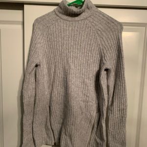 Ambercrombie and Fitch sweater